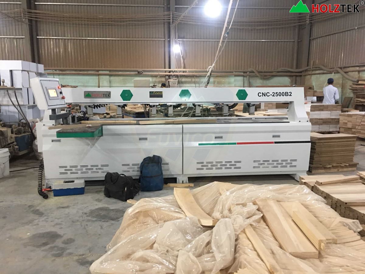 Máy khoan ngang CNC Holztek