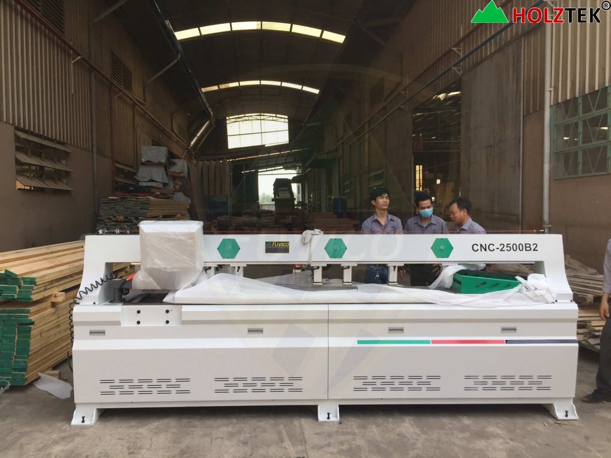 dòng máy khoan ngang CNC Holztek với nhiều cấu hình phục vụ sản xuất nội thất.