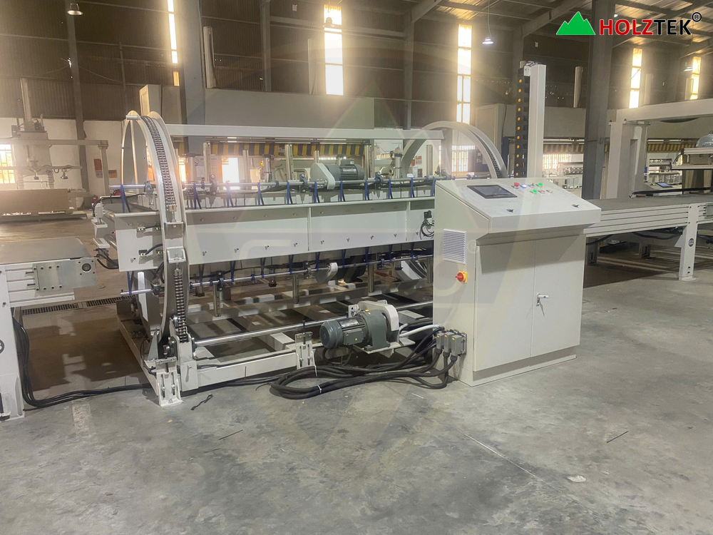 Máy lật mặt ván tự động Holztek HT-T24R