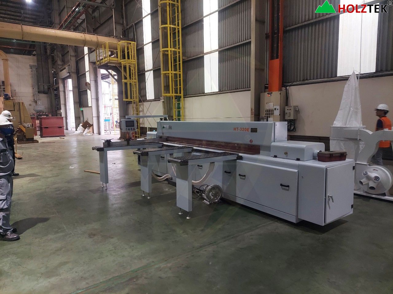 Máy cưa Panel Saw tiêu chuẩn Holztek HT-320E