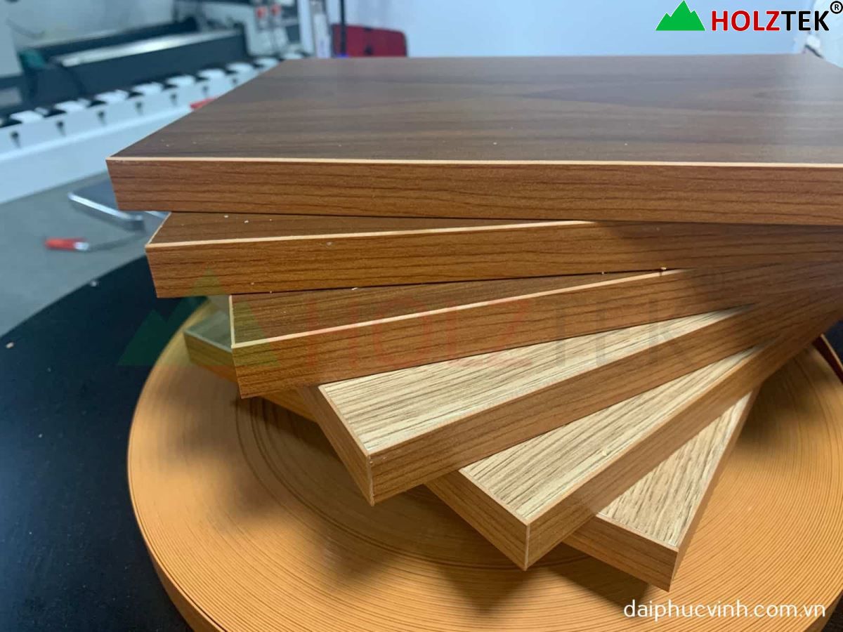 Cận cảnh cạnh ván sau khi dán