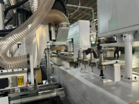 MÁY PHAY KHOAN CNC 2 PHƯƠNG 3 TRỤC THAY DAO TỰ ĐỘNG 8634