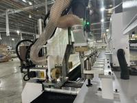 MÁY PHAY KHOAN CNC 2 PHƯƠNG 3 TRỤC THAY DAO TỰ ĐỘNG 8635